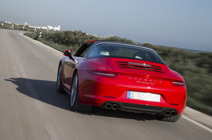  Porsche 911 Targa 2014 года  (фото 10 из 42)